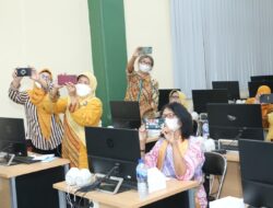 “Dosen Teknik Informatika USM Ajarkan Augmented Reality Sebagai Marketing Communication untuk UMKM Batik Kampung Tematik “