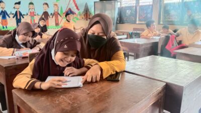Tetap Mengajar di Luar KBM