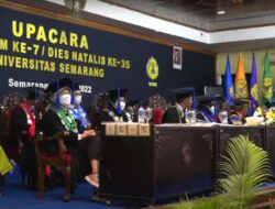 USM Gelar Upacara Lustrum ke-7