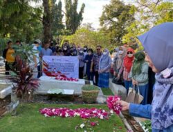 Lustrum Ke-7, Dosen FH USM Ziarah ke Makam Perintis Fakultas Hukum