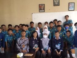 Tim PkM Teknik Elektro Gelar Pelatihan Pembuatan Lilin Air