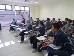 Dosen dan Mahasiswa USM Dapatkan Pendampingan Penulisan Jurnal