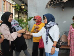 Peringati Hantaru, HMJ PWK USM Bagi – Bagi Tanaman
