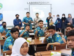 Dosen Teknik Elektro USM Berikan Pelatihan Robotika