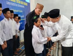 Rektor USM Berikan Santunan Siswa Madin di Grobogan