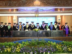 USM Mewisuda 1.723Lulusan Jenjang Diploma, Sarjana, dan Magister, Ini Pesan Rektor Dr. Supari Priambodo