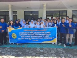 Dosen Eelektro USM Berikan Pelatihan Penyambungan Fiber Optik di SMK Telkom Tunas Harapan