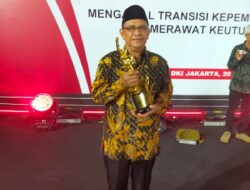 MAN 1 Kota Semarang Raih Penghargaan PWI