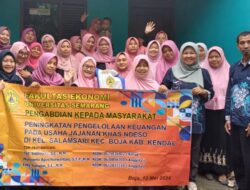 Dukung UMKM, Tim PkM FE Berikan Sosialisasi Pengelolaan Keuangan Usaha Jajanan Ndeso