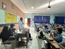 Dukung Peningkatan Attitude, Dosen USM Gelar Kesantunan Berbahasa Bagi Siswa SMK Pharmasi