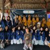 Mahasiswa Universitas Semarang Program Studi Pariwisata mengadakan kegiatan Focus Group Discussion di Kampung Jawi tentang promosi melalui media sosial