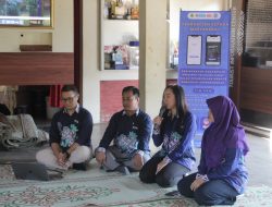 Tim PKM USM Tingkatkan Kapasitas Pokdarwis Kandri dalam Mengelola Website Demografi Kependudukan