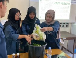 Dari Sampah Jadi Berkah : KKN USM Edukasi Pembuatan Pupuk Cair di Bandarjo Ungaran
