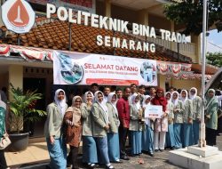 Politenik Bina Trada Berikan Beasiswa Pada Peraih Juara Lomba Paduan Suara